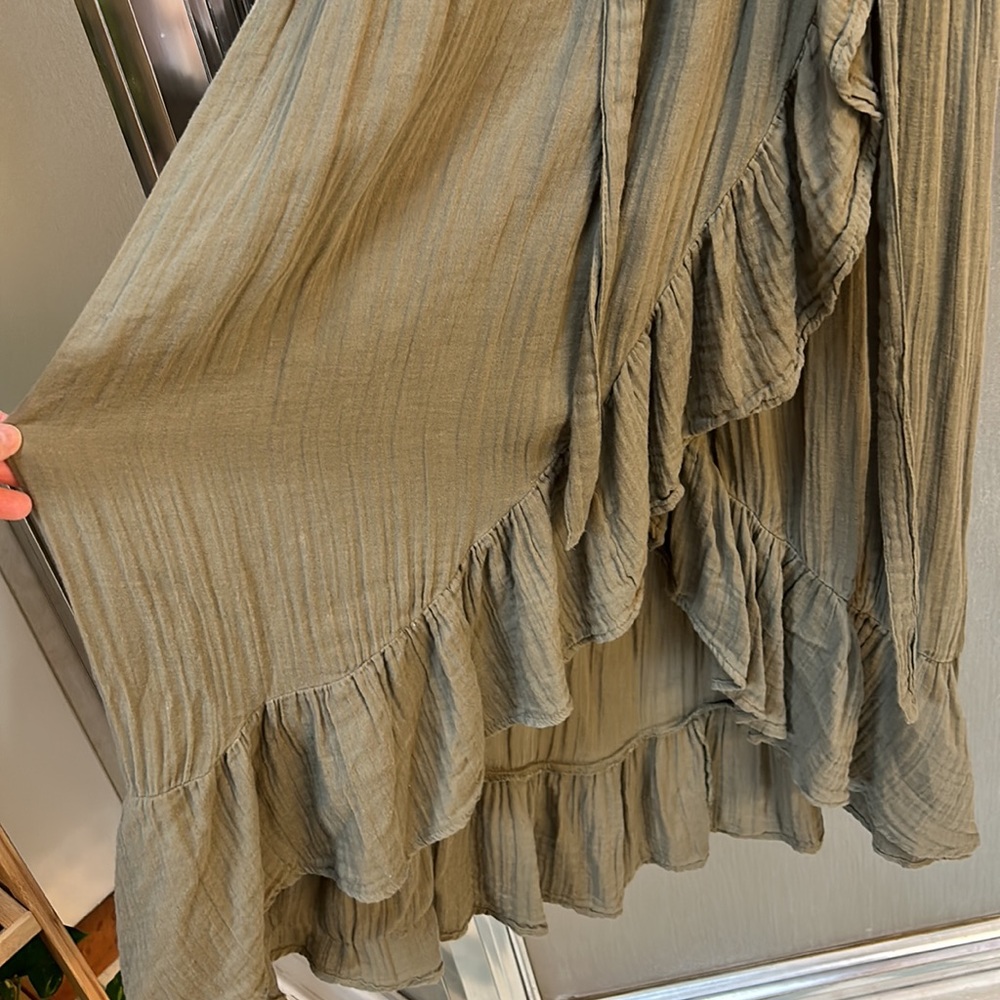 Dress - Picture 3 of 6